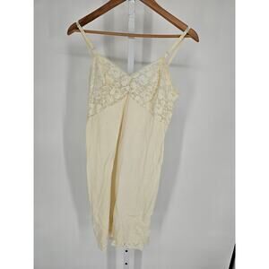 Vintage 1960s Pennys Womens Sz M 100% Nylon Nightgown Cream w/ Lace Details